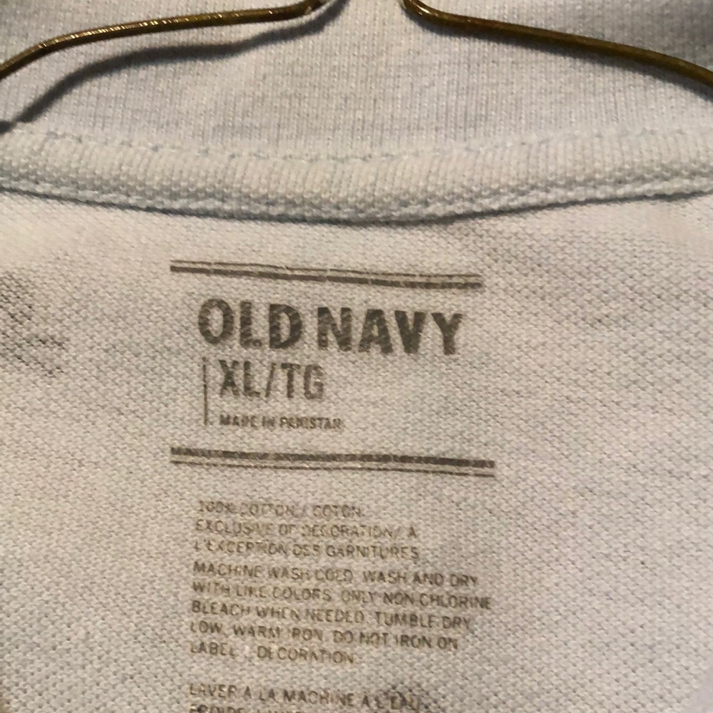Old Navy Skull & Crossbones, XL, polo in light blue.